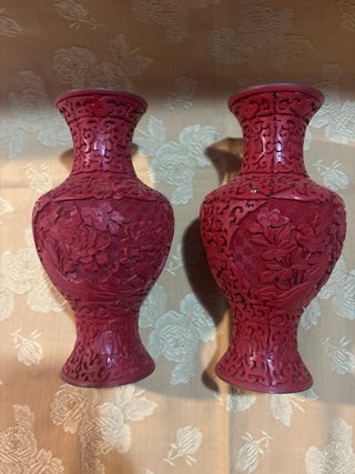 Pareja de Jarrones de Cinabrio