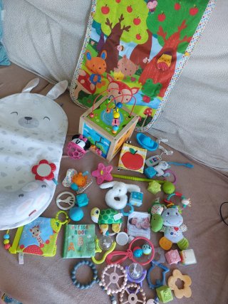 Lote de juguetes para bebé