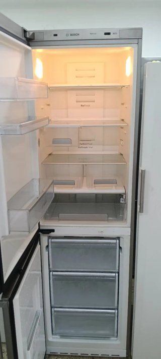 NEVERA COMBI BOSCH NO FROST ENERGÍA A+