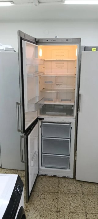 NEVERA COMBI BOSCH NO FROST ENERGÍA A+