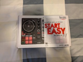Controladora DJ Hercules Impulse 200 MK2
