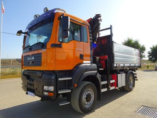 MAN TGA 18 390 D20--CAMIONES CON GRUA