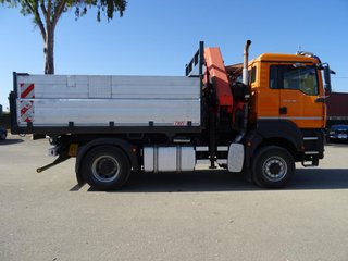 MAN TGA 18 390 D20--CAMIONES CON GRUA