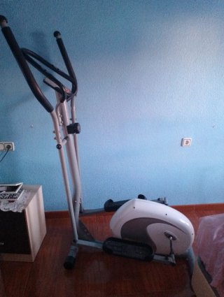 Bicicleta elíptica gimnasio