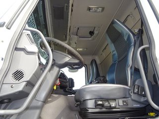 Volvo FM 450--CAMIONES CON GRUA