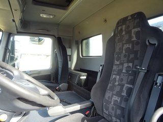 Volvo FM 450--CAMIONES CON GRUA