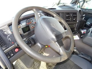 Volvo FM 450--CAMIONES CON GRUA