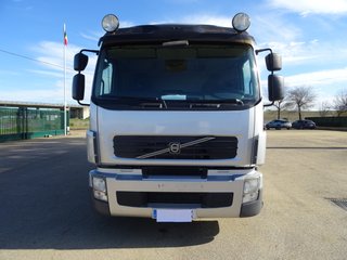 Volvo FL 260.18--CAMIONES CON GRUA