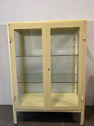 Vitrina Ikea Fabrikor Beige