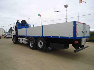 Volvo FM 360--CAMIONES CON GRUA