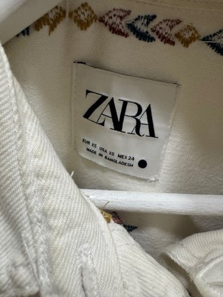 Chaqueta Zara bordada multicolor