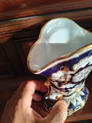 Pareja de Jarrón Violetero de Porcelana Azul y Oro