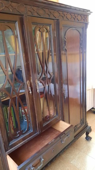 Armario vitrina antiguo madera