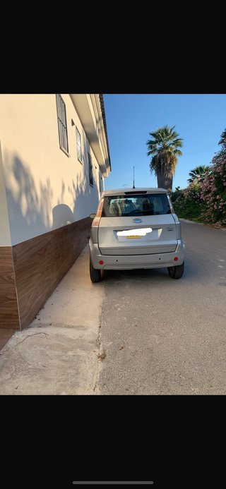 Microcar  Mgo dci  2011