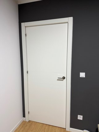 6 Puertas Blancas Macizas + Premarcos de madera.