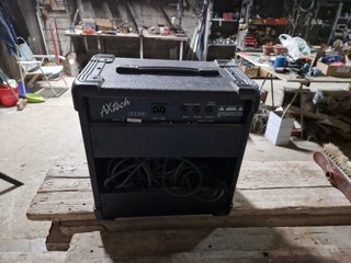 Amplificador Guitarra Axtech VM158S