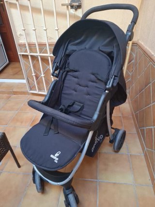 Carro Asalvo Negro Casi Sin Uso