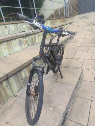 Bicicleta Eléctrica de Montaña