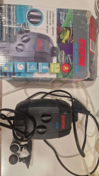 Eheim 200 Air Pump