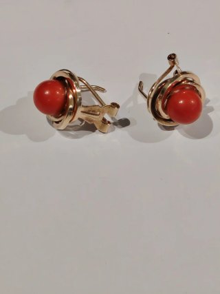 Pendientes Oro 18k y Coral Natural