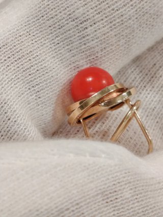 Pendientes Oro 18k y Coral Natural