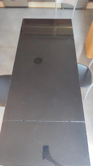 Mesa de Comedor PORTUS Negra de Cristal
