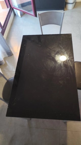 Mesa de Comedor PORTUS Negra de Cristal