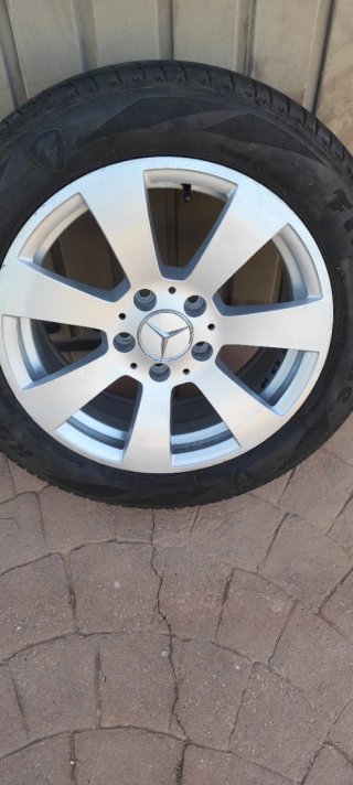 Llanta de repuesto Mercedes W204