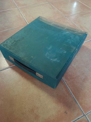 Máquina de escribir Olivetti Dora