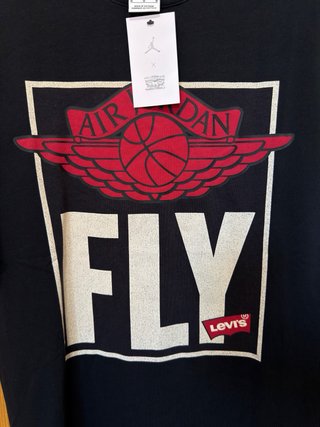 Camiseta Jordan x Levi’s. Talla M. NUEVA!!