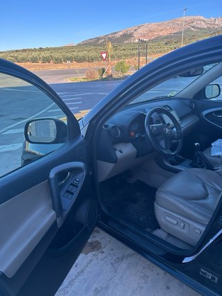 Toyota RAV4 2010