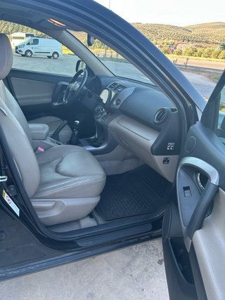 Toyota RAV4 2010