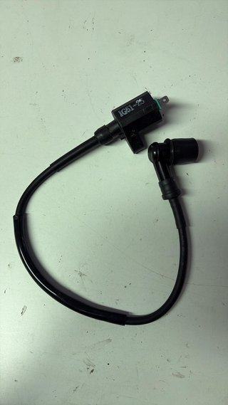 Bobina de alta para Kymco, Bet & Win 50. Ref 3051A-KFA5-93M2