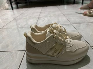 Zapatillas Basile Beige y Doradas