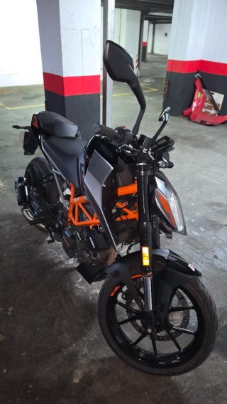 KTM Duke 125