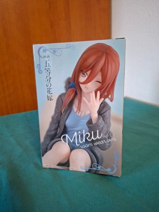 Miku Nakano, Room Wear Ver. Noodle Stopper Figure