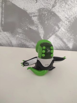 Reloj Omnitrix Ben 10 + figura
