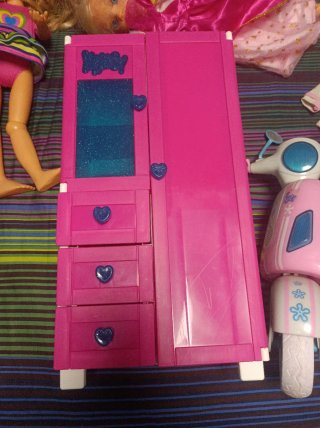 Lote de 4 Muñecas Nancy y Accesorios