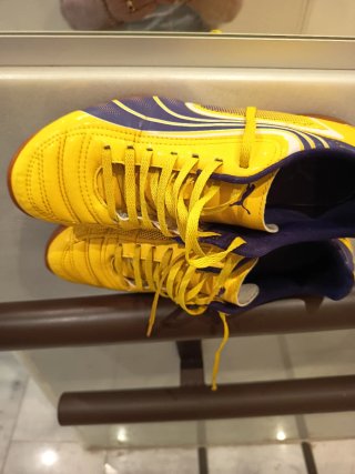 Zapatillas Deportivas Puma Amarillas y Moradas