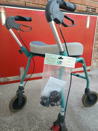 Andador Dolomite Futura y accesorios adicionales