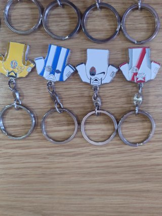 Llaveros 16 equipos temporada 01-02