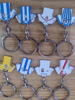 Llaveros 16 equipos temporada 01-02