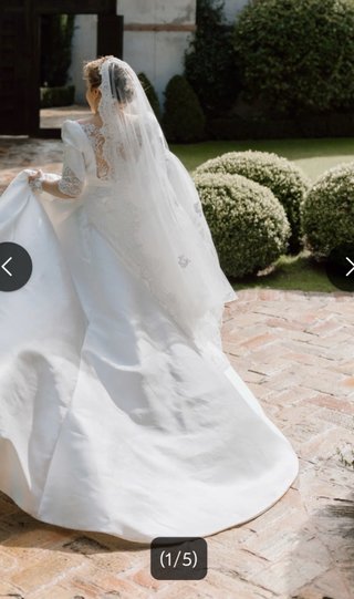 Vestido de novia White One y mantilla
