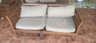Conjunto de Jardín Acacia en L con mesa incluida.