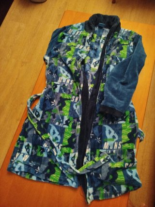 Albornoz infantil azul y verde. Talla 14 años