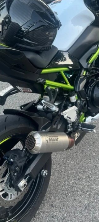 Kawasaki Z900 2021 – Cambio por coche