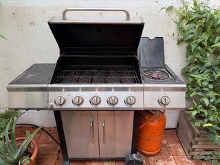 Barbacoa de Exterior con 4 Quemadores y Fogón