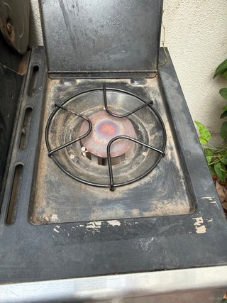 Barbacoa de Exterior con 4 Quemadores y Fogón