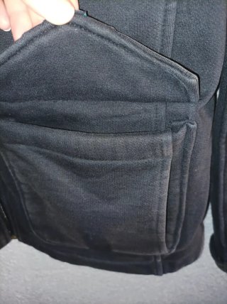 Cazadora Volcom Negra con Cubrebocas