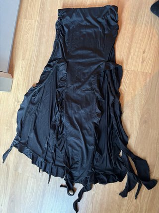 Falda midi negra Bershka con volantes y tiras